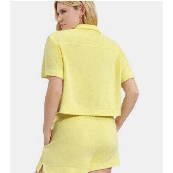 UGG Saniyah Short Sleeve Terry Cloth Button Down Shirt Size Medium - Picture 2 of 6